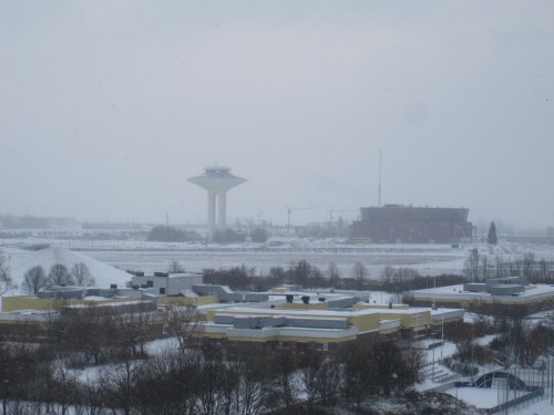 Hyllie vattentorn och Percys hockey-arena.