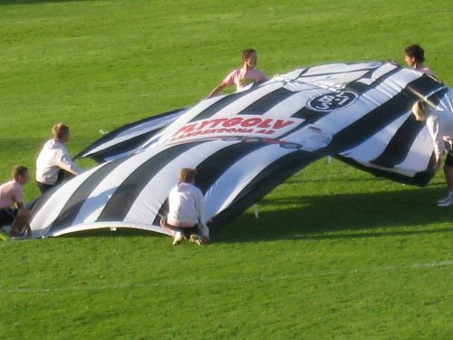 Pampig uppstart på ett derby i Landskrona