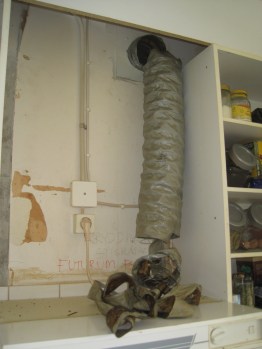 Slang från fläkt i villa, undra på att det var ett stop!